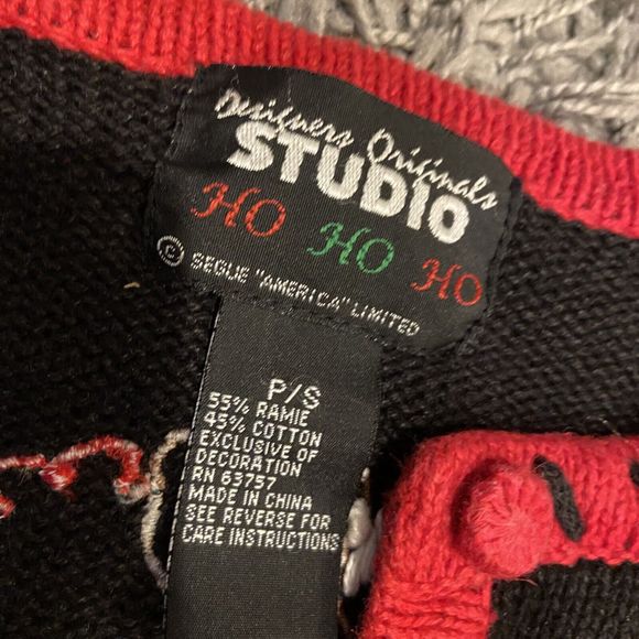 Designers Original Studio Christmas Sweater Size S - Picture 7 of 15